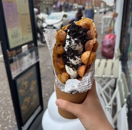 Make Your Own Bubble Waffle 